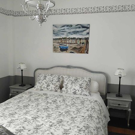Chez Marie Bed and Breakfast Cancale Eksteriør billede